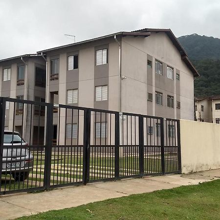 Apartamento Villagio 6 Убатуба Екстер'єр фото